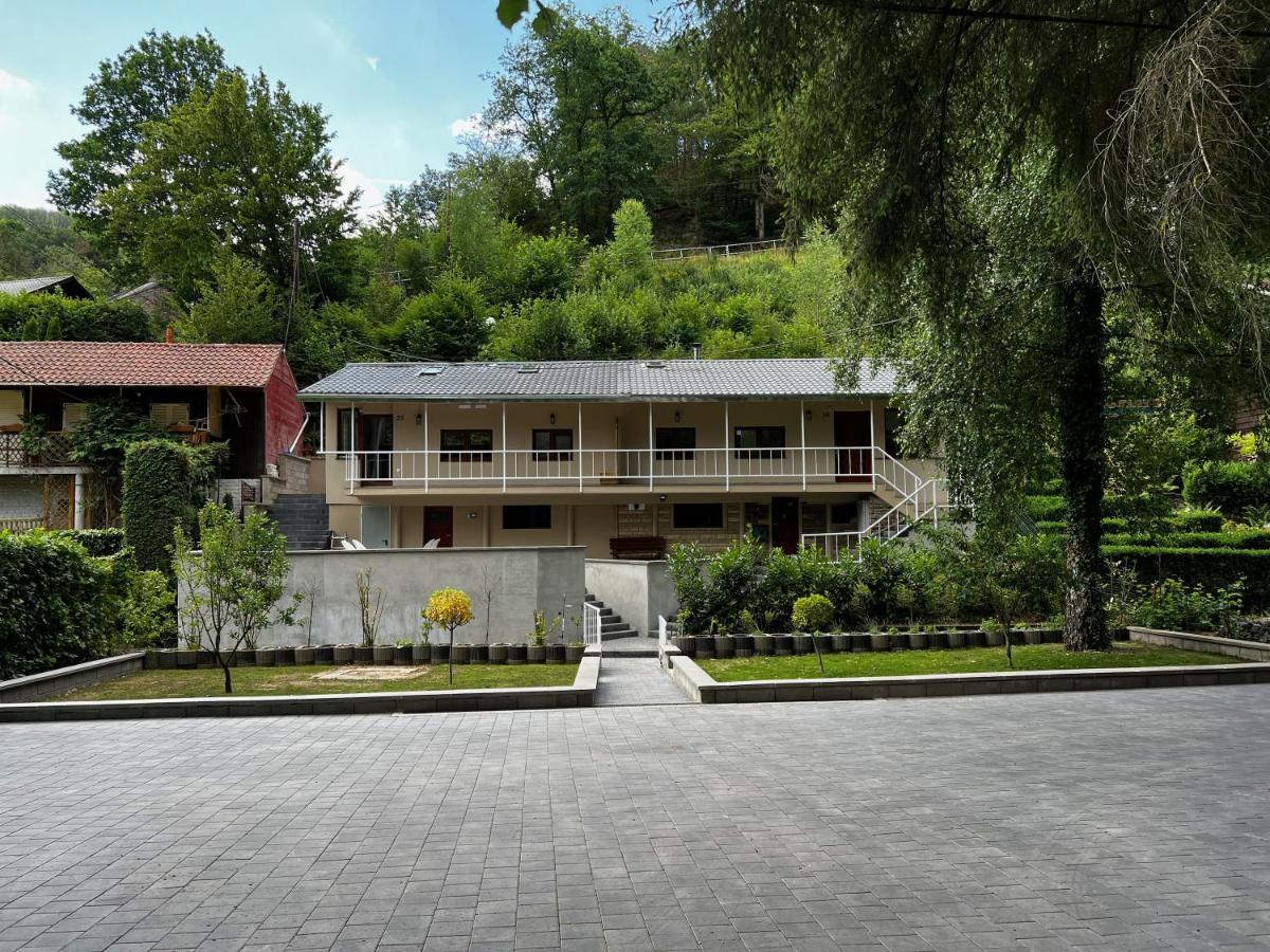 Laicas Lodge Dirbach Exteriér fotografie